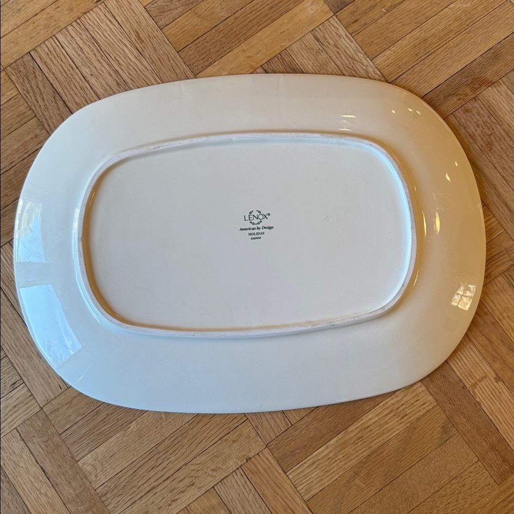 Lenox Holiday Platter – The Gift of Friends, The Joy of Family | Lenox Holiday - Picture 2 of 3